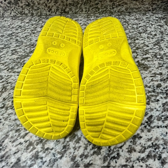 Crocs Yellow Unisex Women’s Size 8, Men’s Size 6 - Picture 7 of 8